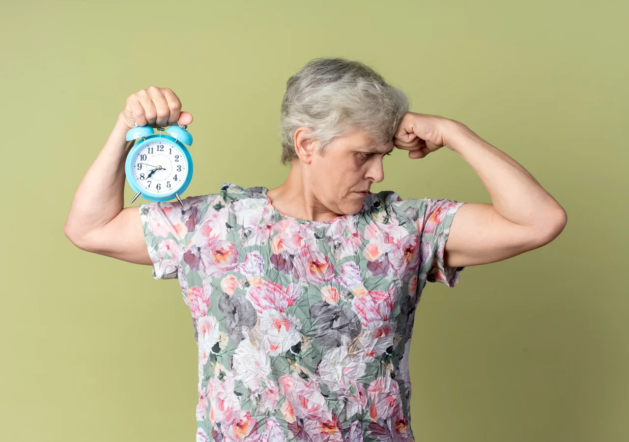 ¿Sabías que decir “ya estoy viejo” puede quitarte 7.5 años de vida? Vital plus senior